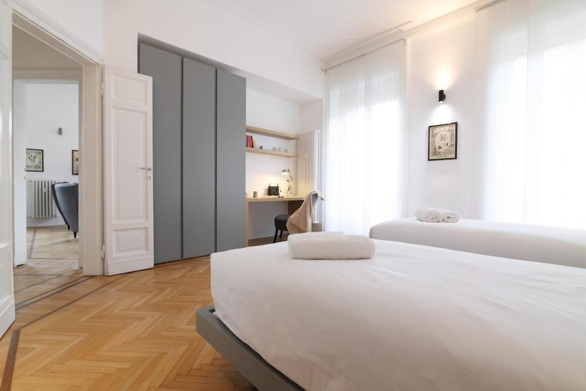 Light And Style In The Heart Of Apartment