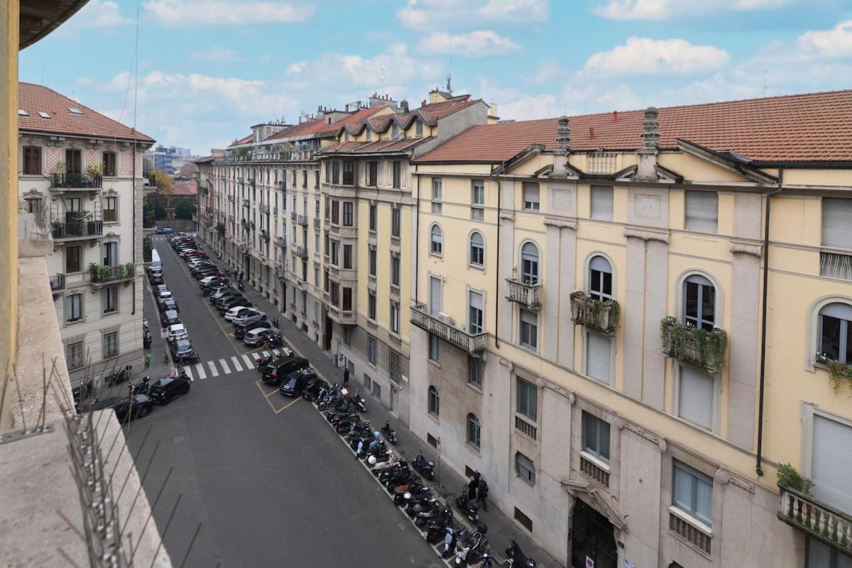 Apartment Light And Style In The Heart Of Mailand