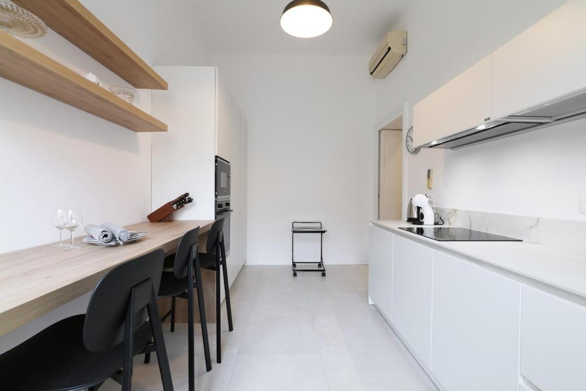 Apartment Light And Style In The Heart Of *